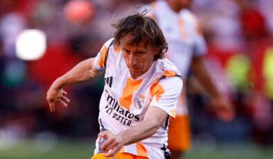 Luka Modric, Real Madrid’den ayrılacağını açıkladı