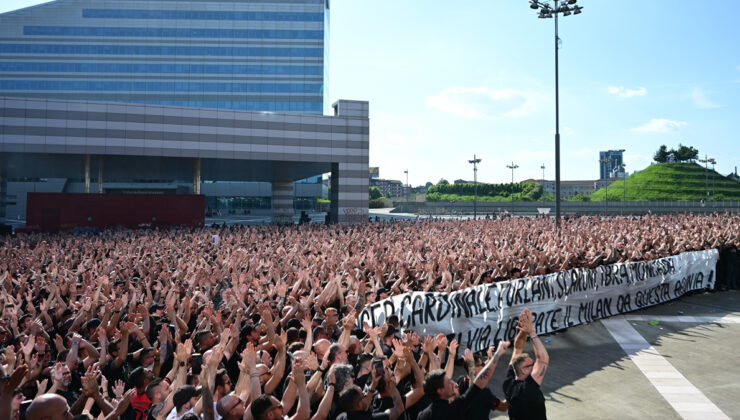 Milan taraftarları kulüp idaresini protesto etti