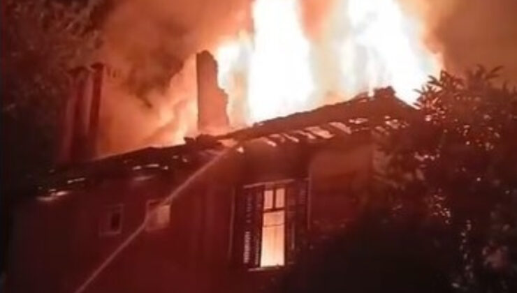 Muğla’da iki katlı konut alevlere teslim oldu