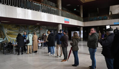 Portekiz yarın erken genel seçim için sandığa gidecek