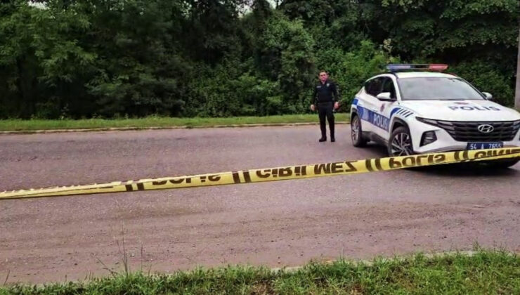 Sakarya’da motosikletli şahıs silahlı taarruza uğradı