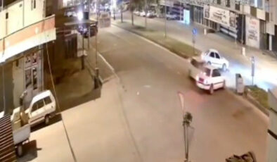 Şanlıurfa’da arabalar çarpıştı: 1 meyyit