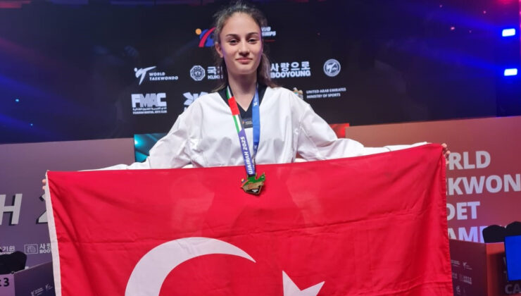 Sena Yılmaz, taekwondoda dünya şampiyonu