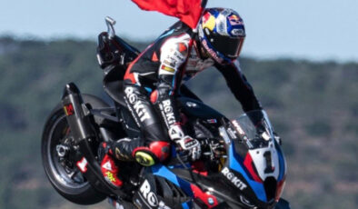 Toprak Razgatlıoğlu, Çekya’da superpole yarışını da kazandı