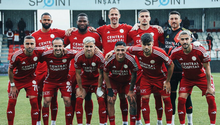 Ümraniyespor, 7 oyuncusuyla yeni kontrat imzaladı