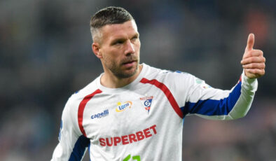39 yaşındaki Lukas Podolski’den yeni mukavele