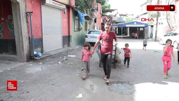 Adana’da görme engelli kağıt toplayıcısı babaya 6 yaşındaki kızı yol gösteriyor