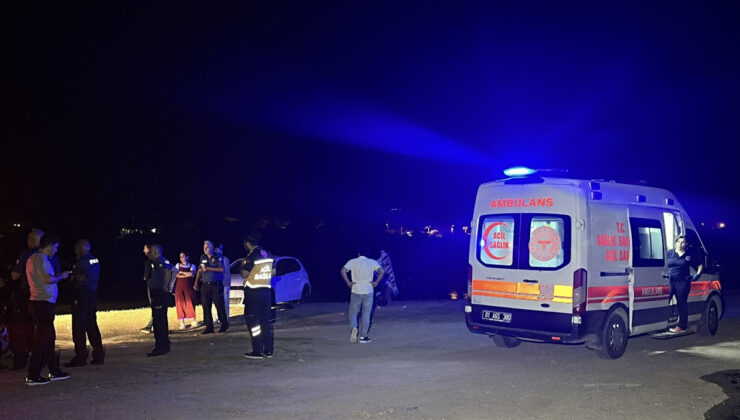 Adana’da tekne gezintisi sırasında baraj gölüne düşen kişi kayboldu