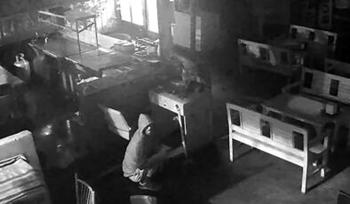 Adana’da tost yiyip portakal suyu içtiği büfeden para ve telefon çaldı