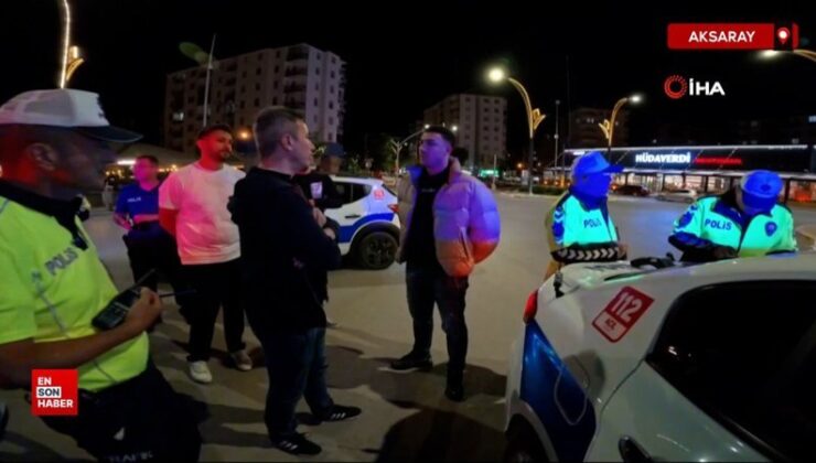 Aksaray’da trafiği tehlikeye atan şoförden polise reaksiyon, gazeteciye hakaret