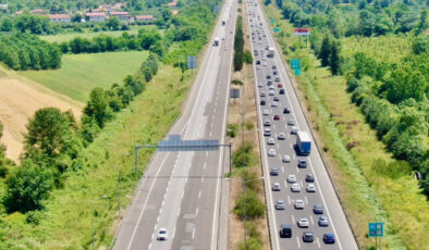 Anadolu Otoyolu’nda bayram tatili hareketliliği yaşanıyor