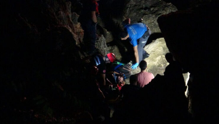 Antalya’da 30 metrelik falezlerden düşen şahıs can verdi