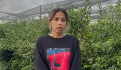 Antalya’da dolu ve hortumun vurduğu tarlasını görünce gözyaşlarını tutamadı