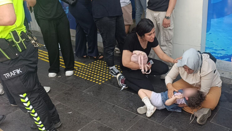 Antalya’da motosikletli kurye yaya anne ve kızına çarptı