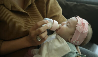 Bakanlık duyurdu: Anne sütü satışı yasaklandı