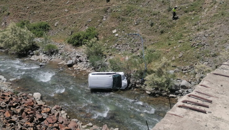 Batman’da kamyonet dereye uçtu: 1 meyyit