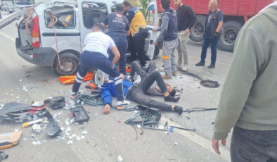 Burdur’da ehliyetsiz şoför kaldırıma çarpıp takla attı: Akabinde kamyonete çarptı