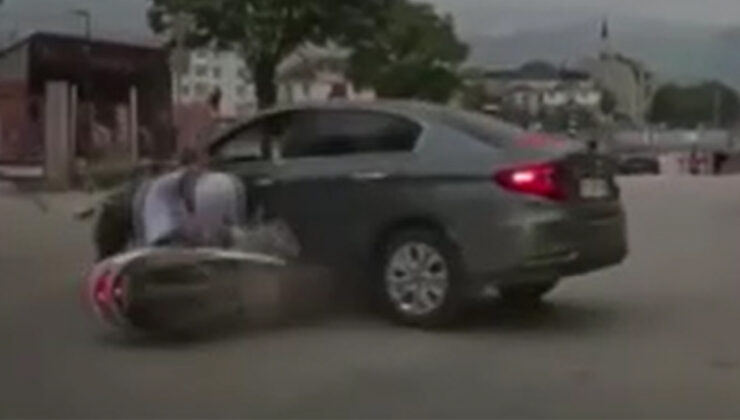 Bursa’da araba ile motosiklet çarpıştı: 2 yaralı