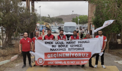 Çalışanlara maaş vermeyen CHP’li Karşıyaka Belediyesi, piknik düzenledi