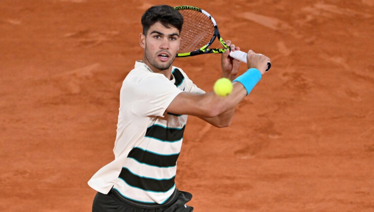 Carlos Alcaraz, Fransa Açık’ta yarı finalde