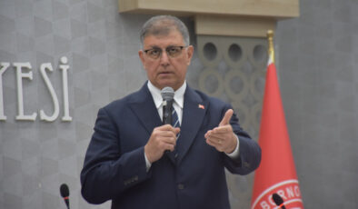 Cemil Tugay’dan sendikaya rest: İşinizi kaybetmeye kadar gidebilir