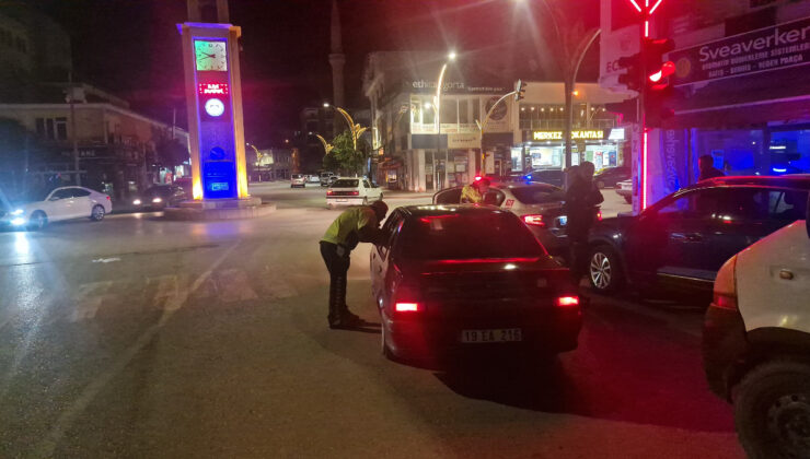 Çorum’da trafik polisinden şok kontrol: 86 bin TL para cezası kesildi