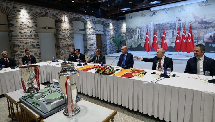 Cumhurbaşkanı Erdoğan, şampiyon Galatasaray’ı kabul etti