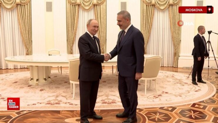 Dışişleri Bakanı Fidan, Rusya Devlet Lideri Putin ile bir ortaya geldi