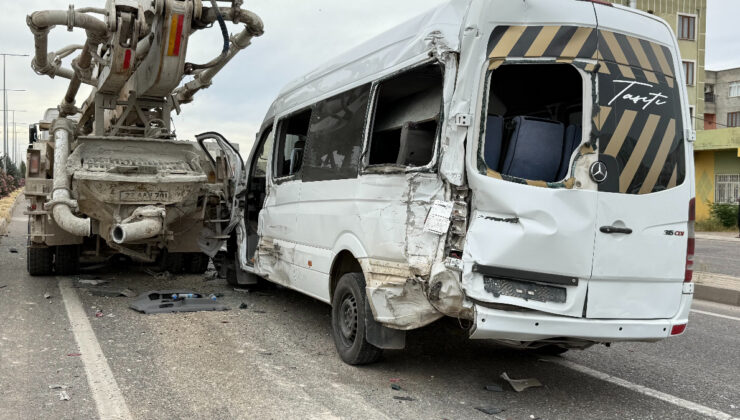 Diyarbakır’da araba, beton mikseri ve minibüs çarpıştı: 11 yaralı