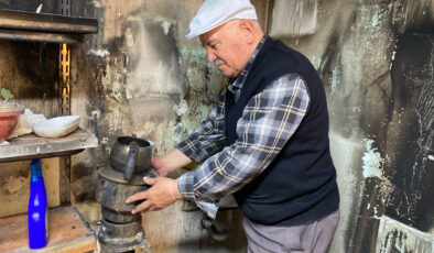 Eskişehir’de emanet dükkanı yandı