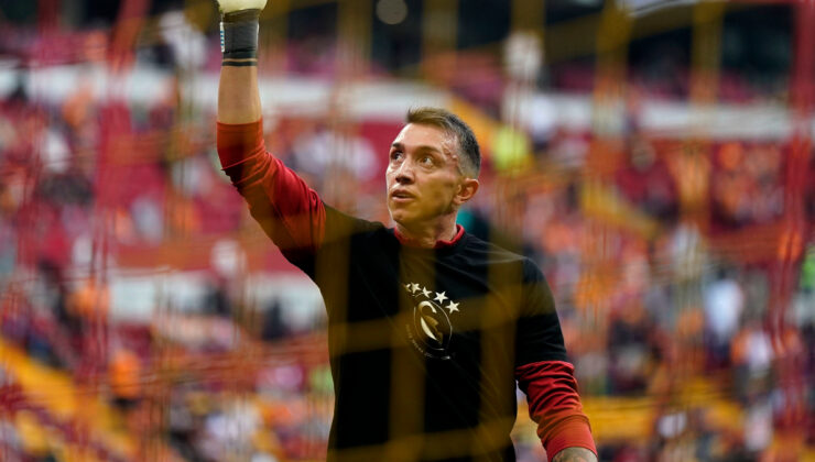 Galatasaray, bu sezon Süper Lig’de 15. kere kalesini gole kapattı