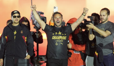 Galatasaray’dan kutlamalar sırasında Jose Mourinho’ya gönderme!