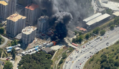 Gaziosmanpaşa’da personel konteynerlerinde yangın