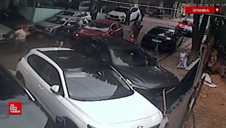 İstanbul Üsküdar’da araba yayaya çarptı
