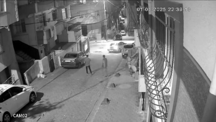 İstanbul’da çocuklar bir meskenin balkonuna torpil atıp kaçtı