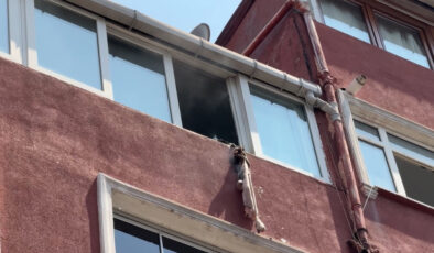 İstanbul’da meskenini yakmaya çalıştı