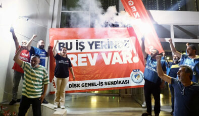 İzmir Büyükşehir Belediyesi’nde yaklaşık 23 bin personel grev başlattı