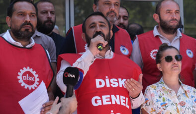 İzmir’de grevdeki sendika liderlerinden Cemil Tugay’a reaksiyon
