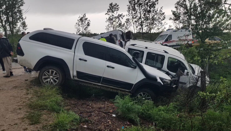 Karabük’te 4 araç birbirine girdi: 9 yaralı