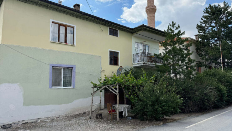 Konya’da ‘babası kayıp, annesi öldü’ notuyla terk edilmiş bebek bulundu