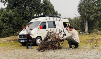 Konya’da evlendikleri üzere işlerini bırakıp karavan hayatına başladılar