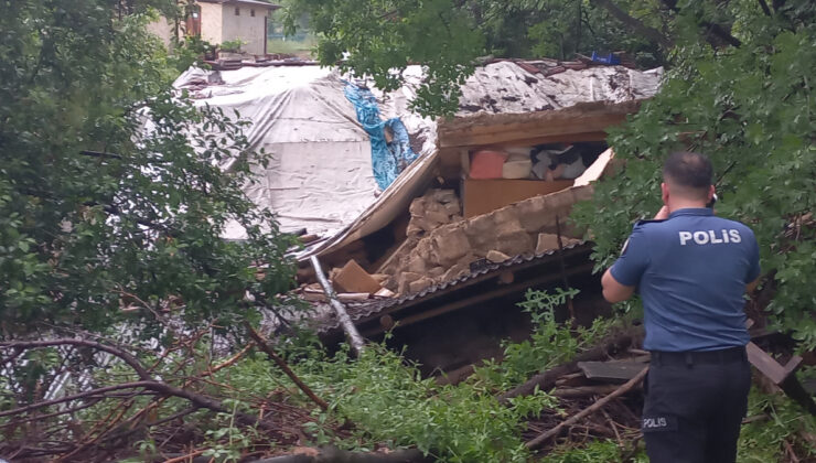 Malatya’da tek katlı konut çöktü; 3 kişi kurtarıldı