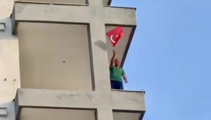 Malatya’da yıkımı yapılacak binaya girip Türk bayrağını indirdi