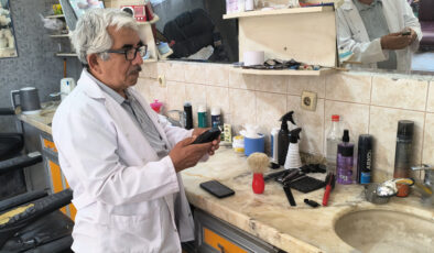 Osmaniye’de berberlik yapan emekli: Bayrama 6 gün var bekliyoruz