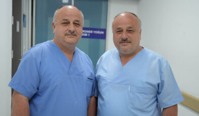 Samsun’da tıpkı hastanede çalışan ikizler görenleri şaşırtıyor