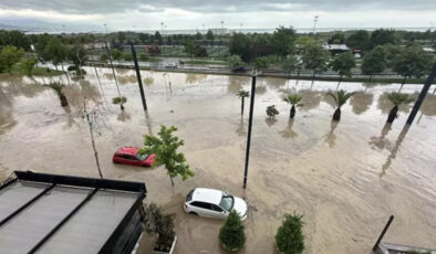 Trabzon’da sel felaketi: Bir kişi kayıp