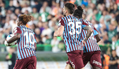 Trabzonspor, sezonu Süper Lig şampiyonunun tarihi farkla gerisinde noktaladı