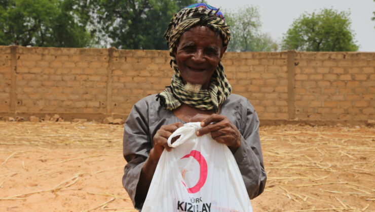 Türk Kızılay, Yurt Dışı Kurban Bağışlarınızı Muhtaçlık Sahiplerine Ulaştırıyor