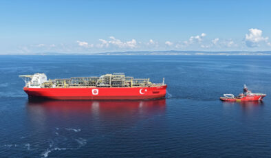Türkiye’nin birinci yüzer gaz üretim platformu Boğaz’dan geçecek