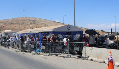 Ülkelerine dönen Suriyeli’ler, Kurban Bayramı öncesi Cilvegözü’nde yoğunluk oluşturdu